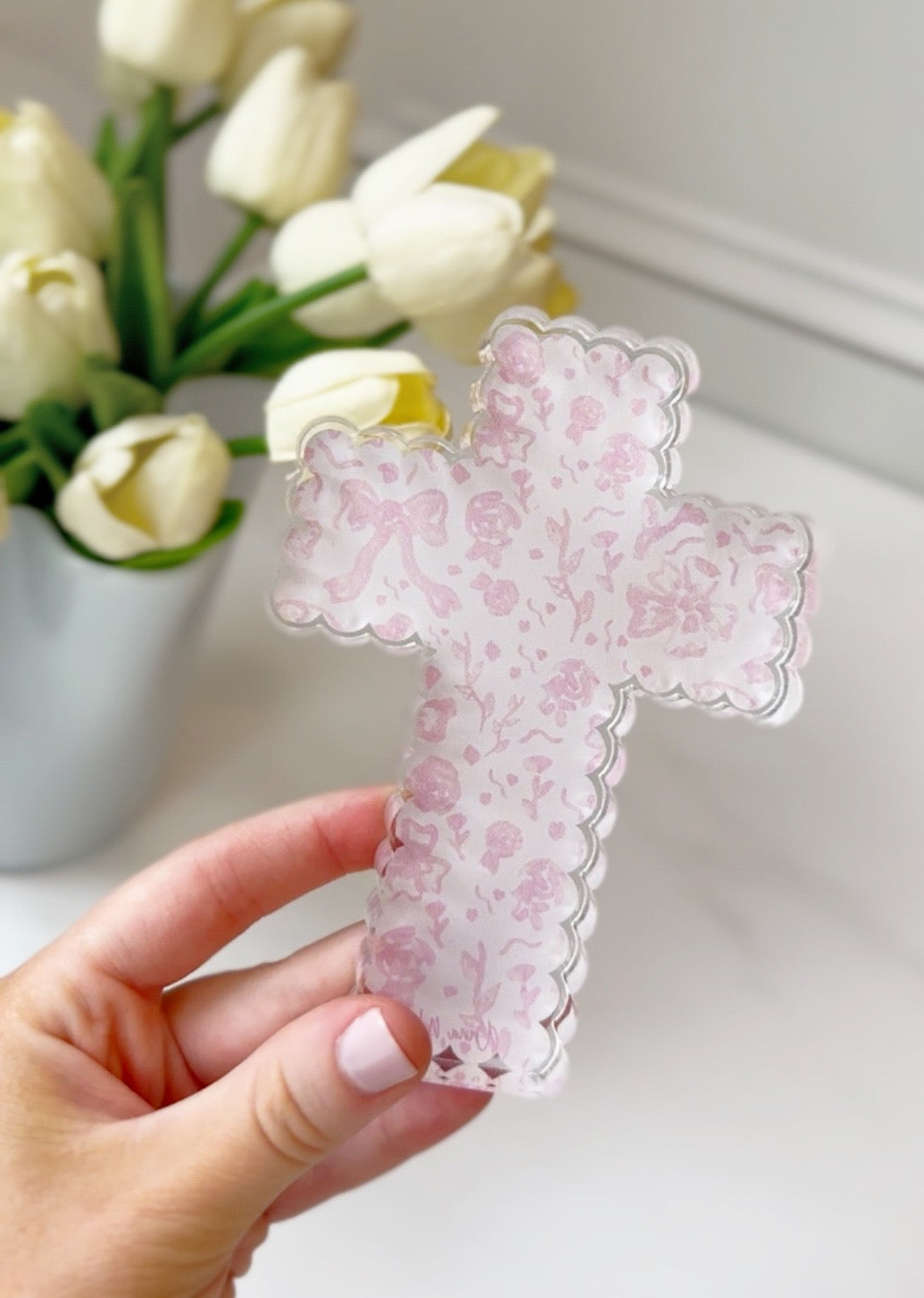 Scalloped Acrylic Cross Block