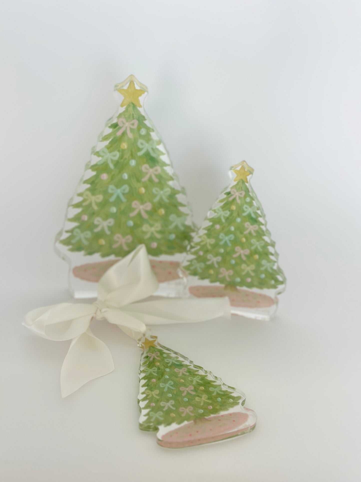 Acrylic Christmas Tree with Bows Ornament